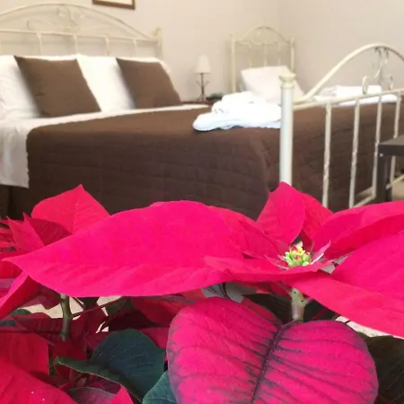 Le Stanze Dell'emiro Bed & Breakfast 4*